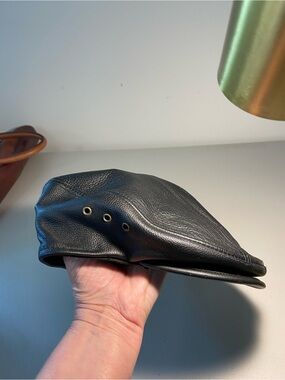 Vintage Winners Black Leather Newsboy Cap